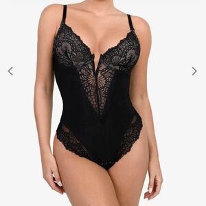 Elegant Black Lace Shapewear Bodysuit